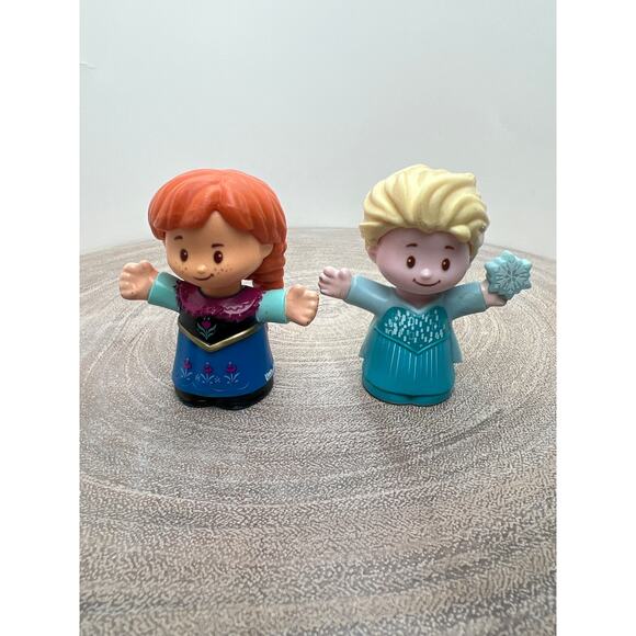 Fisher-Price Little People Disney Frozen Kristoff, Anna and Elsa 2019 - Picture 2 of 10